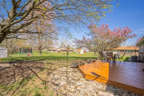 5567 S Cladwell Dr, Pendleton, IN 46064 photo 25