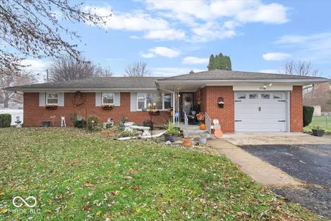 1118 Mullinix Rd, Greenwood, IN 46143
