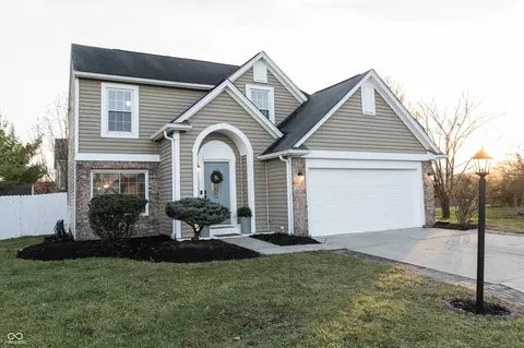 9923 Wellsford Cir, Indianapolis, IN 46236