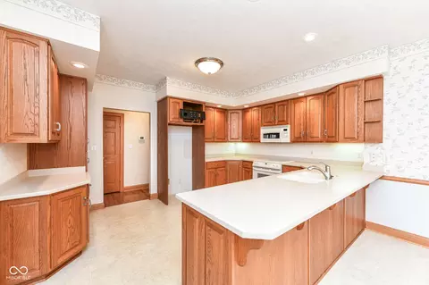 Kitchen - 6504 W Sr 132, Pendleton, IN 46064 photo 1 of 3
