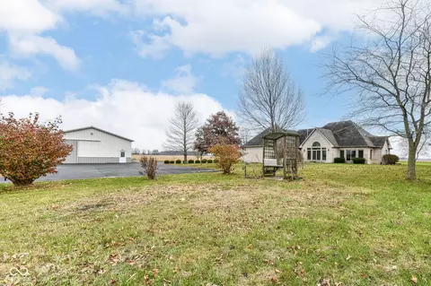Exterior - 6504 W Sr 132, Pendleton, IN 46064 photo 2 of 2