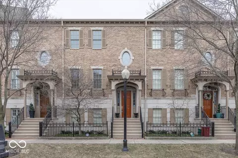 2487 Glebe St, Carmel, IN 46032