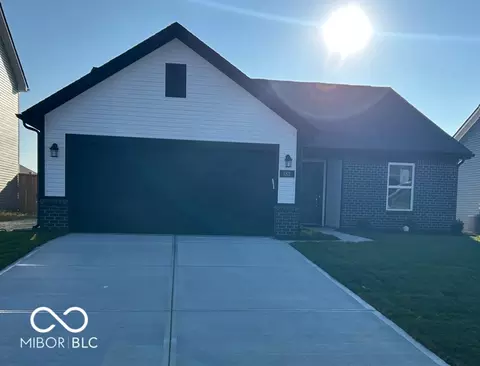 183 Luna Pl, Shelbyville, IN 46176
