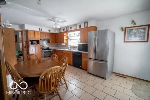 809 Crescent Dr, New Castle, IN 47362 photo 8