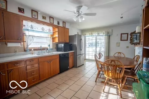 809 Crescent Dr, New Castle, IN 47362 photo 10