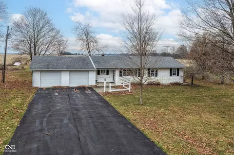 9815 E 266th St, Arcadia, IN 46030