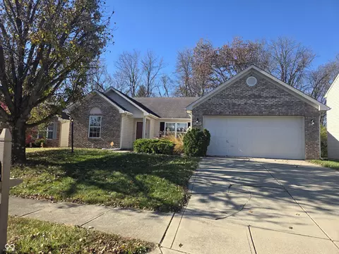 12220 Sweet Creek Trl, Fishers, IN 46037