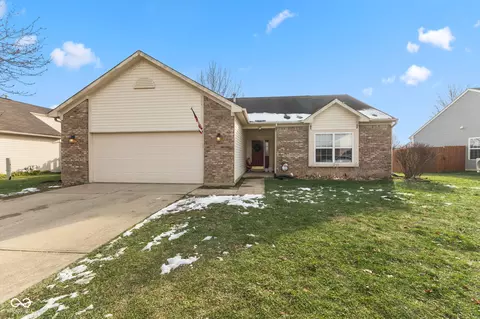 729 W Harriman Ave, Bargersville, IN 46106