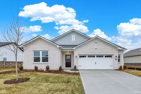 8674 Mills Wood Way, Mccordsville, IN 46055