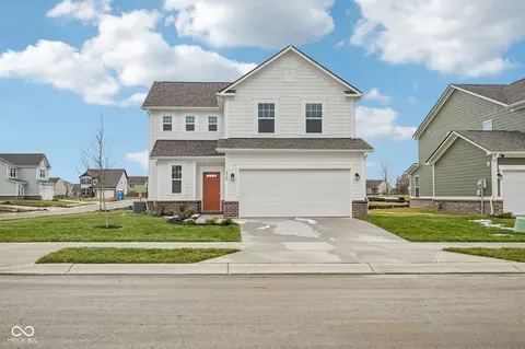 8707 Hollander Dr, Camby, IN 46113