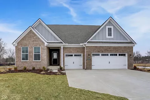 446 Breakwater Dr, Plainfield, IN 46168