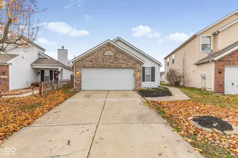 11632 Glenn Abbey Ln, Indianapolis, IN 46235