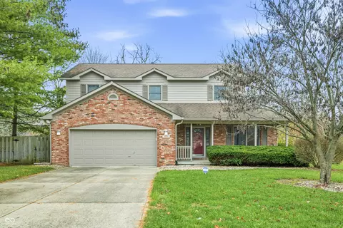 404 Tara Cir, Greenwood, IN 46142