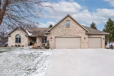 8532 Charlotte Ct, Avon, IN 46123