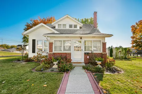 221 N High St, Brownstown, IN 47220