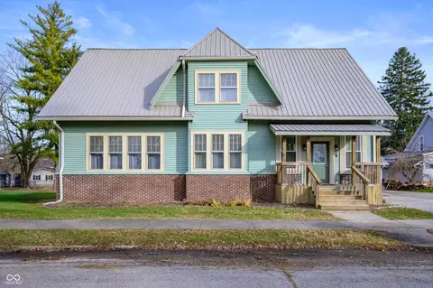 4 W Henley St, Carthage, IN 46115