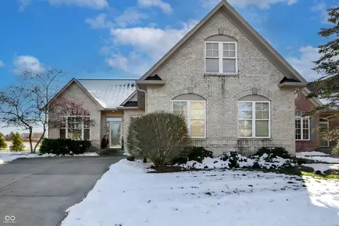 13545 Belford Ct, Carmel, IN 46032