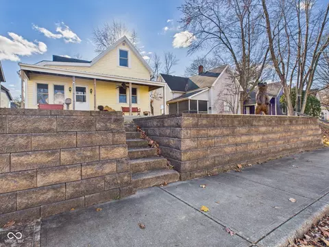 821 W 5th St, Anderson, IN 46016