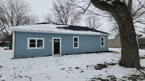 417 West St, Ladoga, IN 47954