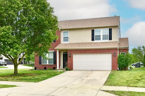 5862 Columbia Cir, Greenwood, IN 46142