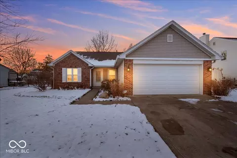 7256 Camberwood Dr, Indianapolis, IN 46268