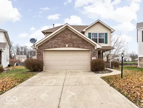 902 Amesbury Ct, Indianapolis, IN 46217