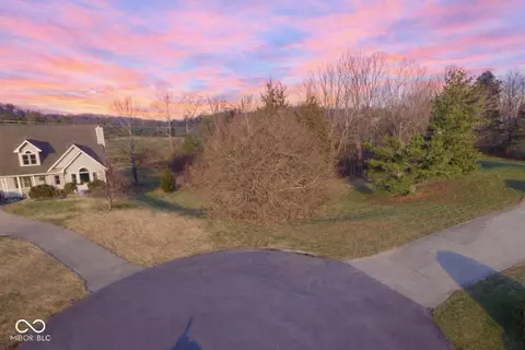 1750 W Foxcliff Dr S, Martinsville, IN 46151
