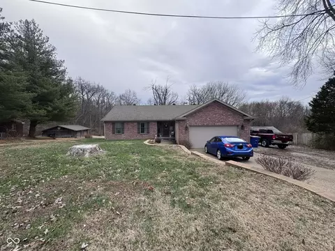 9121 Baumgart Rd, Evansville, IN 47725