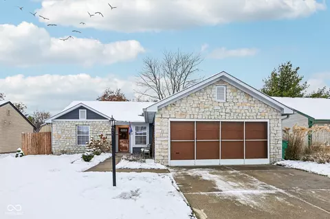 18426 Harvest Meadows Dr E, Westfield, IN 46074