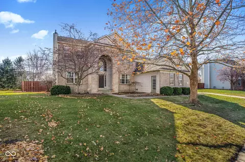 6145 Mill Oak Dr, Noblesville, IN 46062