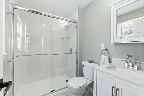 Bath - 4357 Grayson Dr, Indianapolis, IN 46228 photo 1 of 3