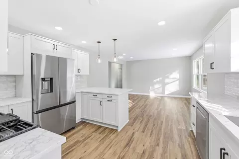 Kitchen - 4357 Grayson Dr, Indianapolis, IN 46228 photo 3 of 3