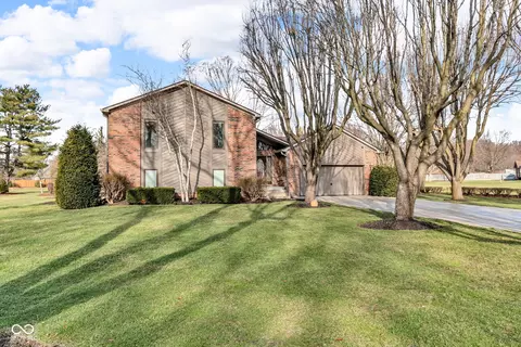 238 Glenbrook Ln, Avon, IN 46123