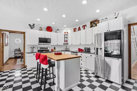Kitchen - 3270 S County Road 475 E, Plainfield, IN 46168 photo 1 of 3