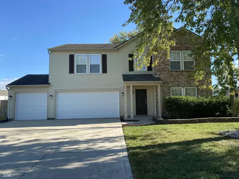 10671 Pleasant View Ln, Fishers, IN 46038