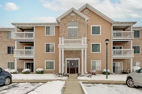 6509 Emerald Hill Ct #311, Indianapolis, IN 46237