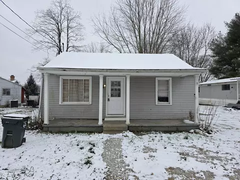 233 W Main St, Medora, IN 47260