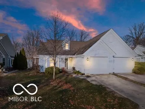 8212 Crook Dr N, Indianapolis, IN 46256