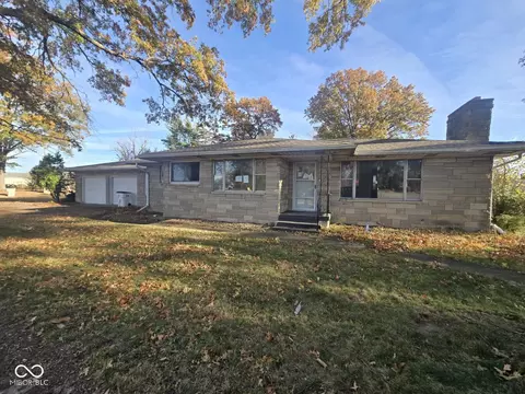 700 E Mary Ln, Terre Haute, IN 47802