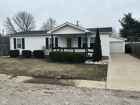 203 S West St, Center Point, IN 47840