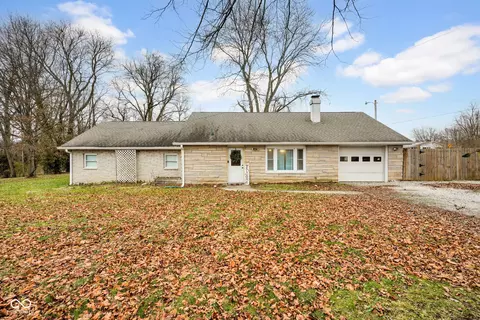 3427 N East St, Columbus, IN 47203