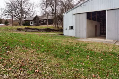 5085 Wilbur Rd, Martinsville, IN 46151