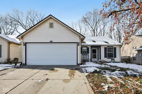 438 Speedway Woods Dr, Indianapolis, IN 46224