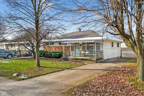 426 N 14th Ave, Beech Grove, IN 46107