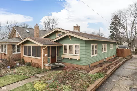 328 N Ridgeview Dr, Indianapolis, IN 46219