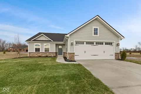 2056 Bouquet Dr, Danville, IN 46122