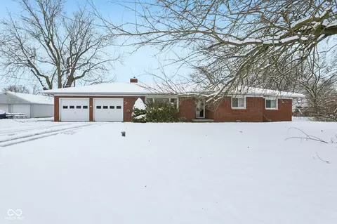 5723 S 100 W, Fountaintown, IN 46130