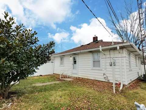 Exterior - 2003 Gilmore St, Columbus, IN 47201 photo 4 of 4