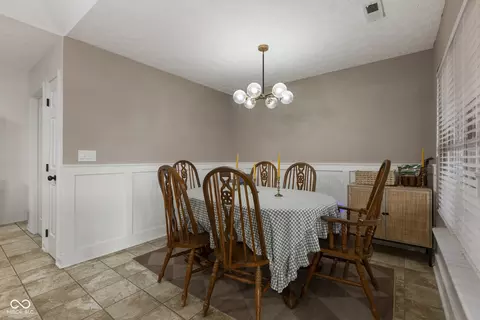 Dining - 4103 Andrew Dr, Floyds Knobs, IN 47119 photo 1 of 1