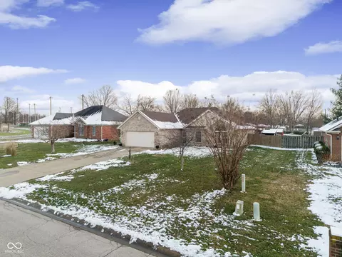 View/Area - 4103 Andrew Dr, Floyds Knobs, IN 47119 photo 2 of 4